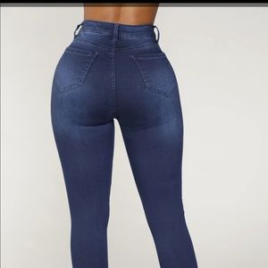 Oooh Girl High Rise Ankle Jeans from Fashionova